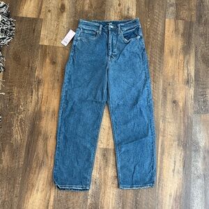 Classic Blue high rise straight leg Jeans NWT SZ 8